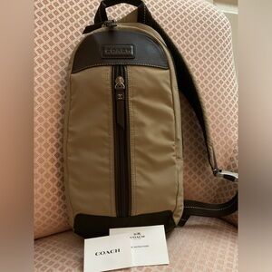 Coach Varick F70892 Men Backpack/Slingbag New